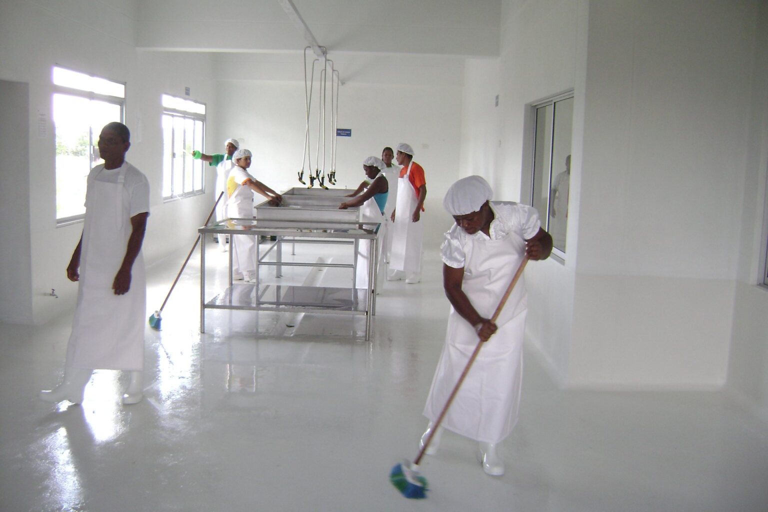 Cleaning and Sanitization of Foodcontact Surfaces. BRCT Supply Services